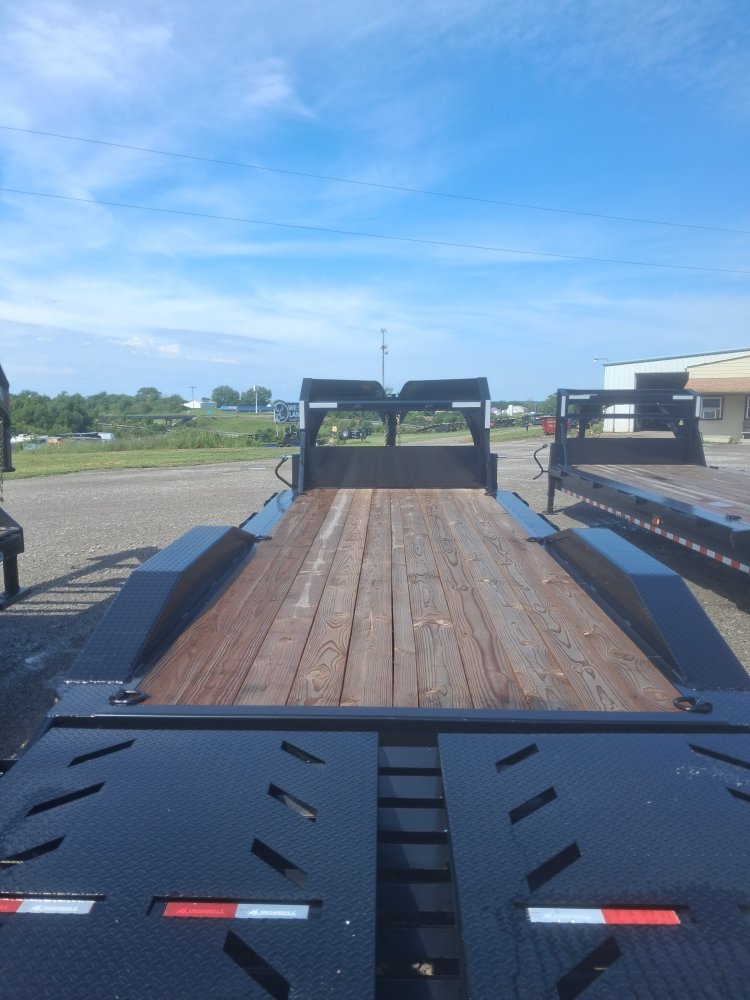 24' Iron Bull ETG Gooseneck Equipment Trailer Mega Ramps Drive Over Fenders - (2) 7,000 lb Axles 914832