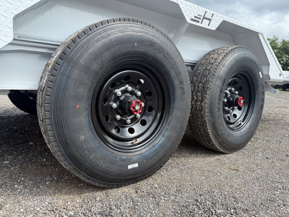20' Horizon ETZ Bumper Pull Equipment Tilt Trailer Drive Over Fenders - (2) 8K Axles 17567