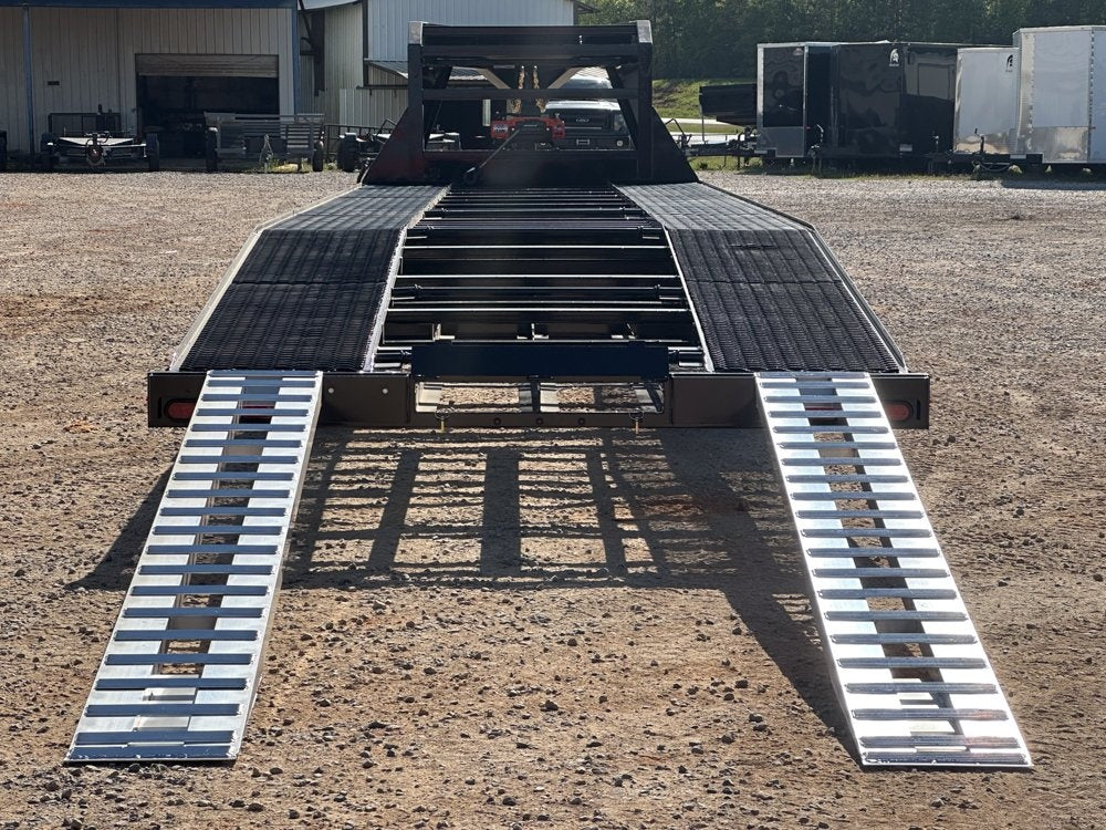40' Stryker Gooseneck Mesh Deck Multi Car Hauler - (2) 8k Axles - 12k GVWR Derated 004599