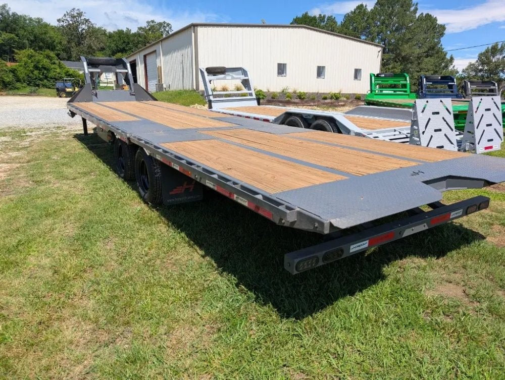 32'x102" Horizon FYZ Hydraulic Dovetail - Hydraulic Dovetail - TrailerSwap