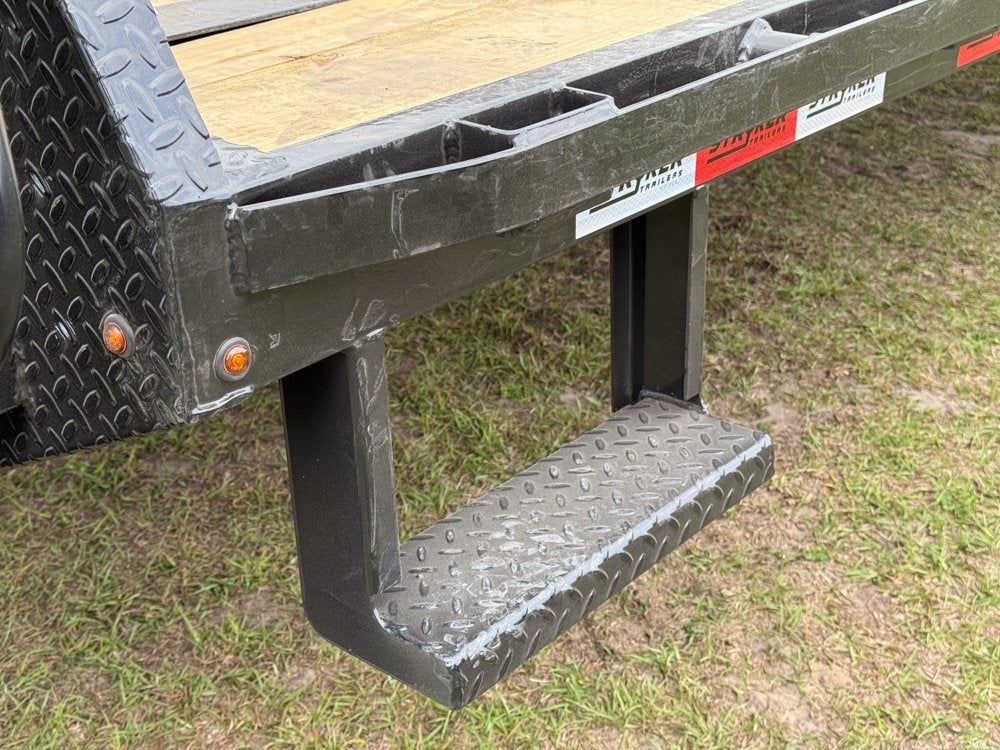 35' Stryker Gooseneck (2) 7K Axles Mega Ramps 14 ply Tires - Hotshot Non-CDL/DO 7K MR - Stryker Dealership Group