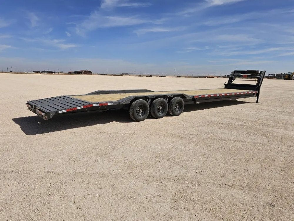 40' Horizon EWZ Gooseneck Equipment Trailer - (3) 7K Axles - Low Profile Equipment Trailers - TrailerSwap
