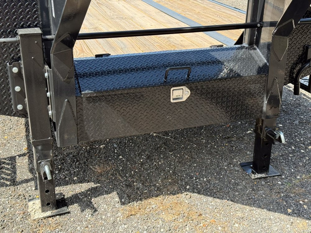 40' Stryker Hotshot Elite Gooseneck Trailer Straight Deck - (2) 10k Axles - Derated 12k GVWR 4603