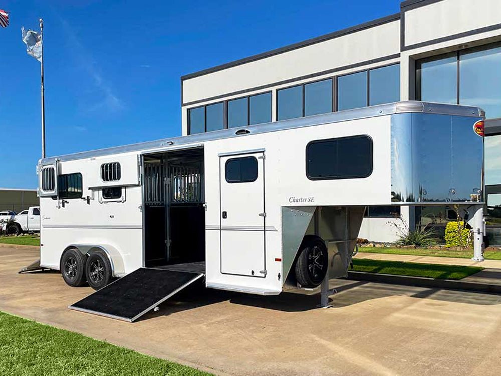 Charter TR SE 2+1 Gooseneck Trailer - Stryker Dealership Group
