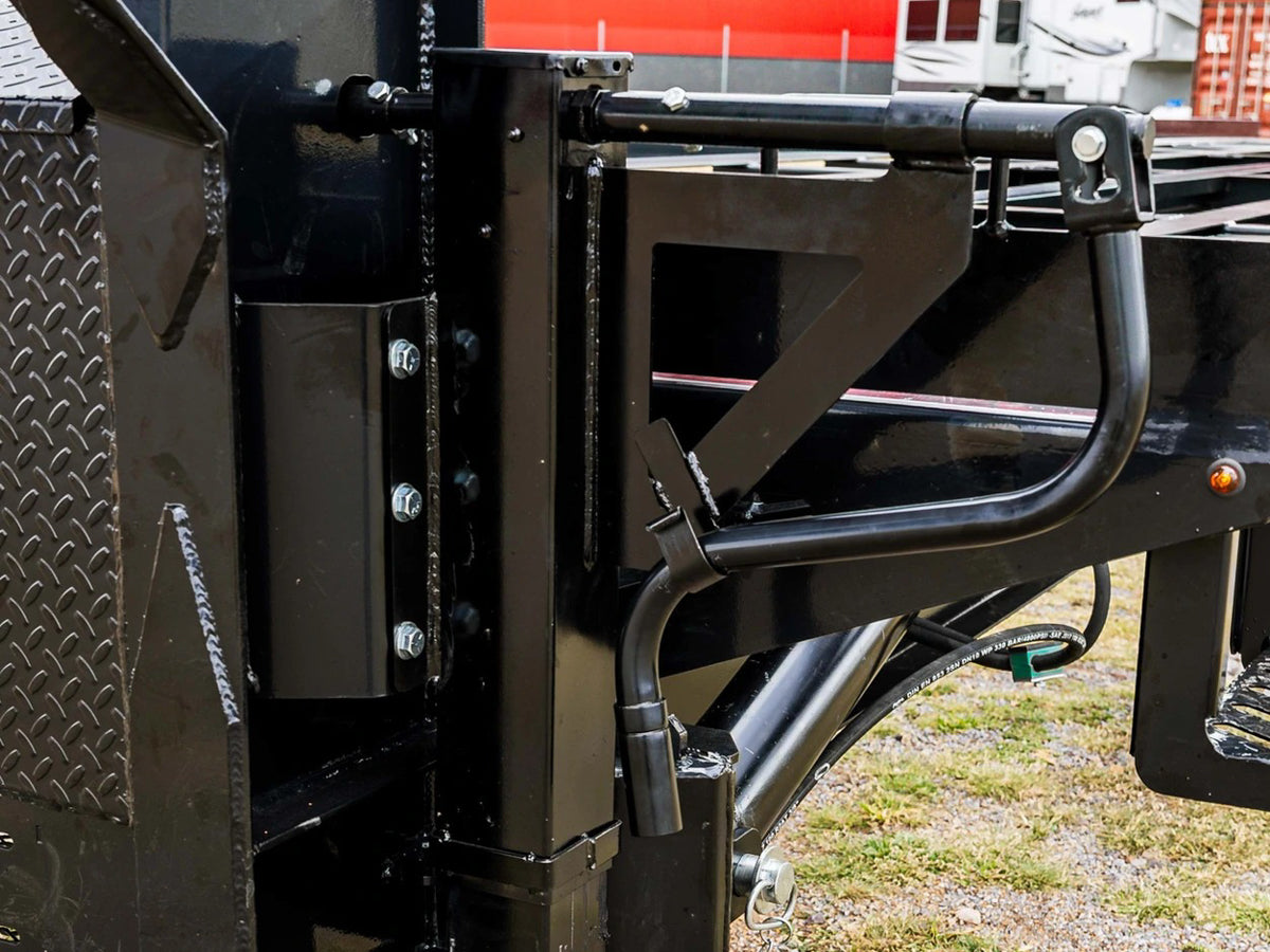 Stryker Container Tilt Trailer