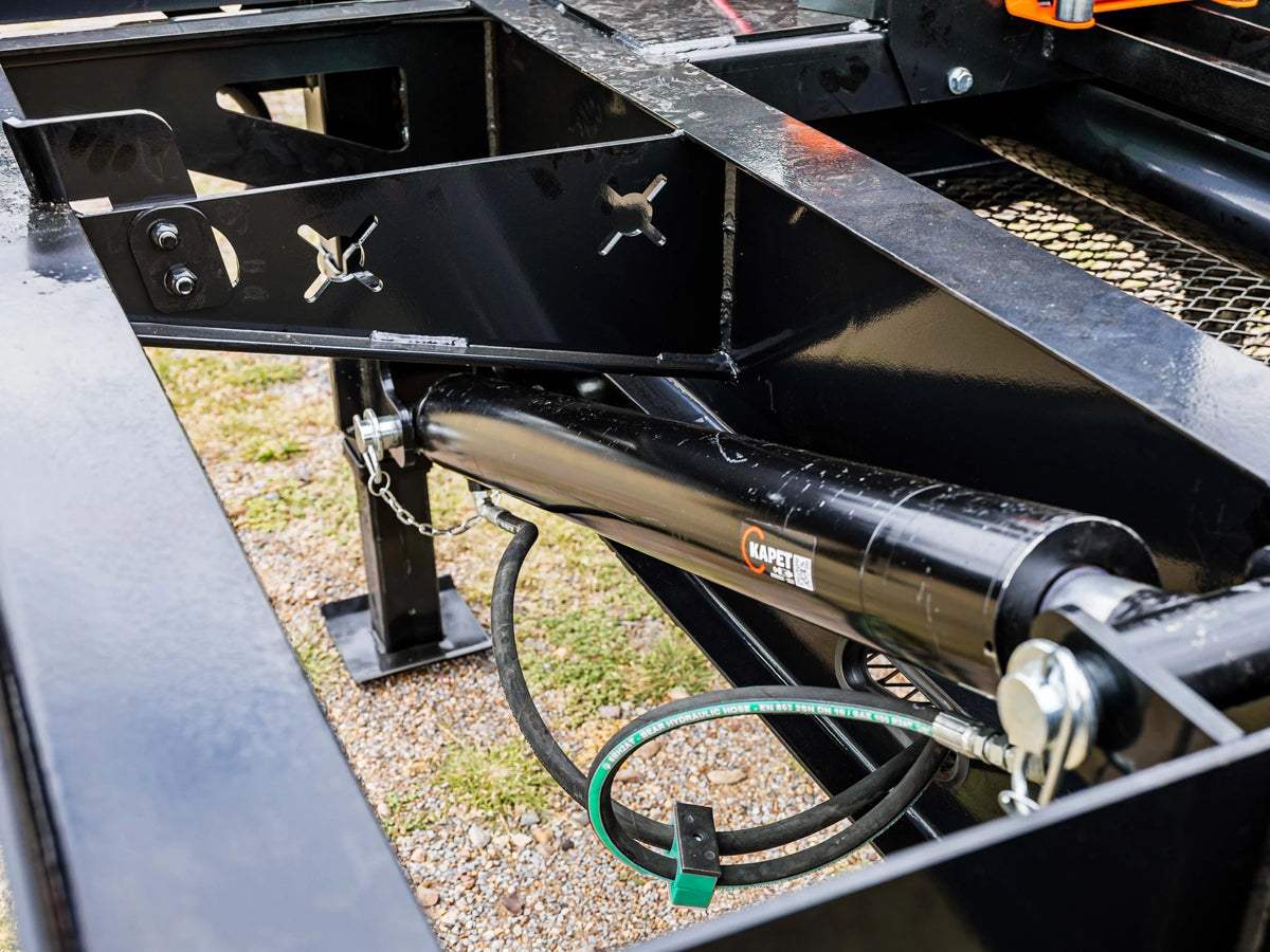 Stryker Container Tilt Trailer
