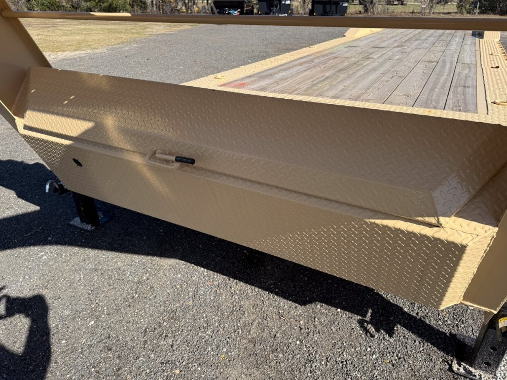 34' EWZ Gooseneck Equipment Hauler 8k Axles 12115