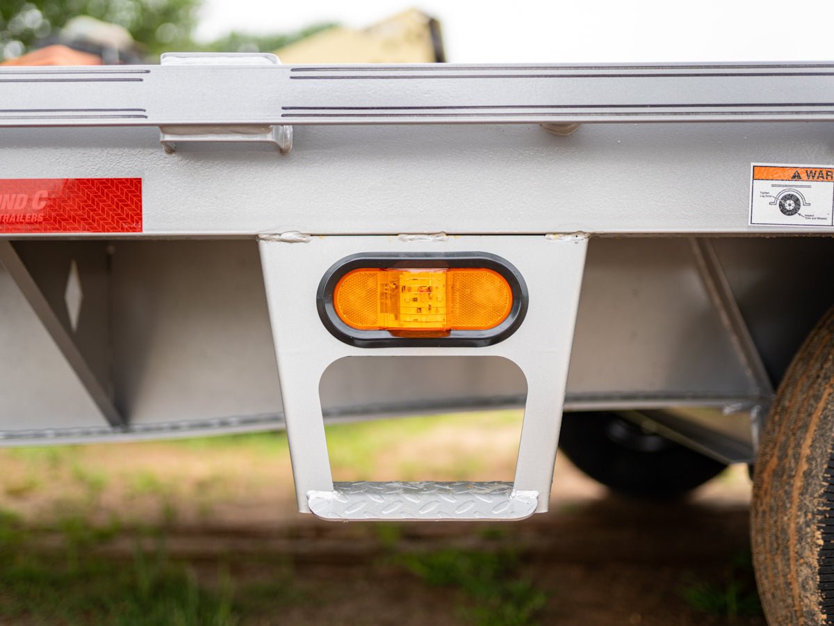 Diamond C Hotshot Deckover Trailer - Stryker Dealership Group