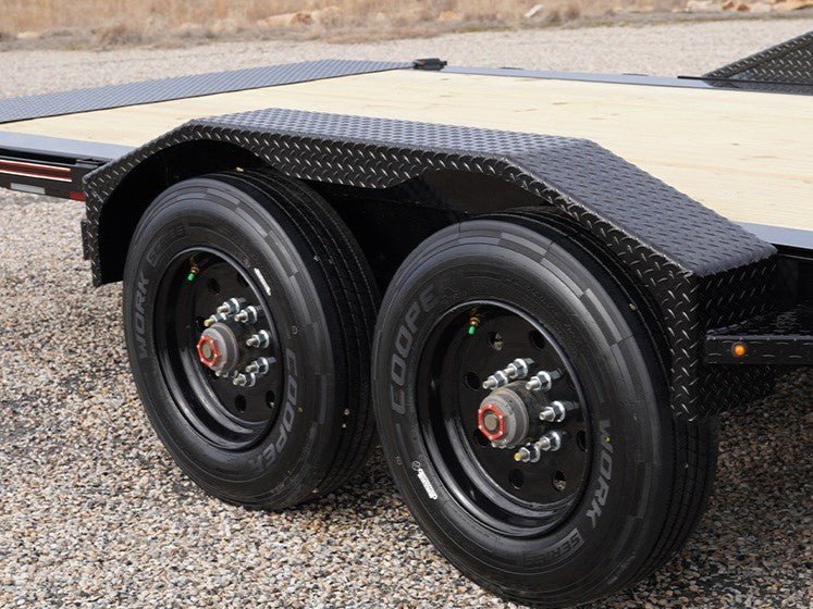 Diamond C HXD Low Pro Gooseneck Extra Wide Tilt Equipment Trailer