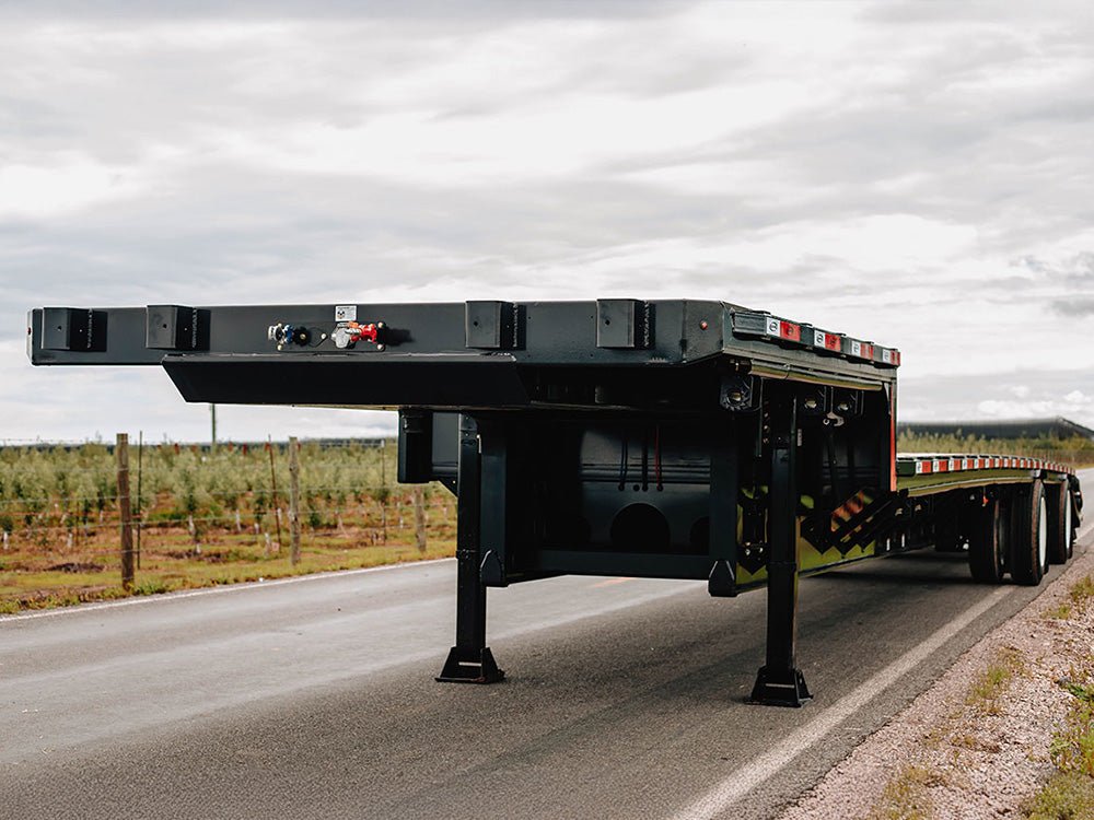 Dura - Haul BLT Fifth Wheel Beaver Tail Semi Trailer - Stryker Dealership Group