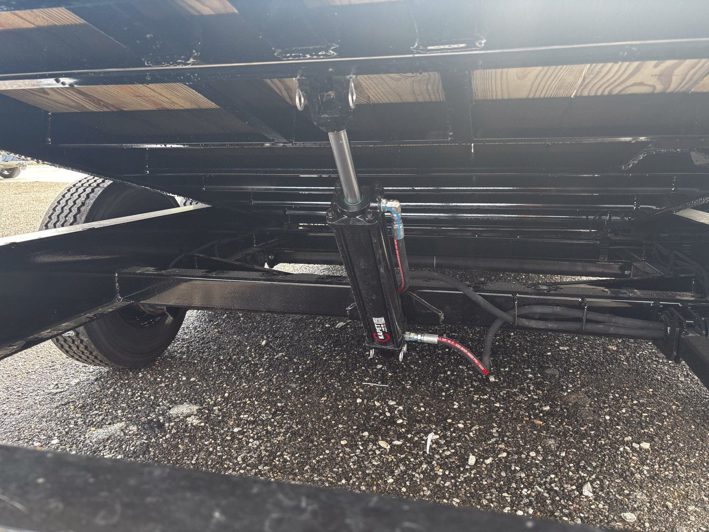 Horizon ETZ Gooseneck Equipment Tilt Trailer - Stryker Dealership Group