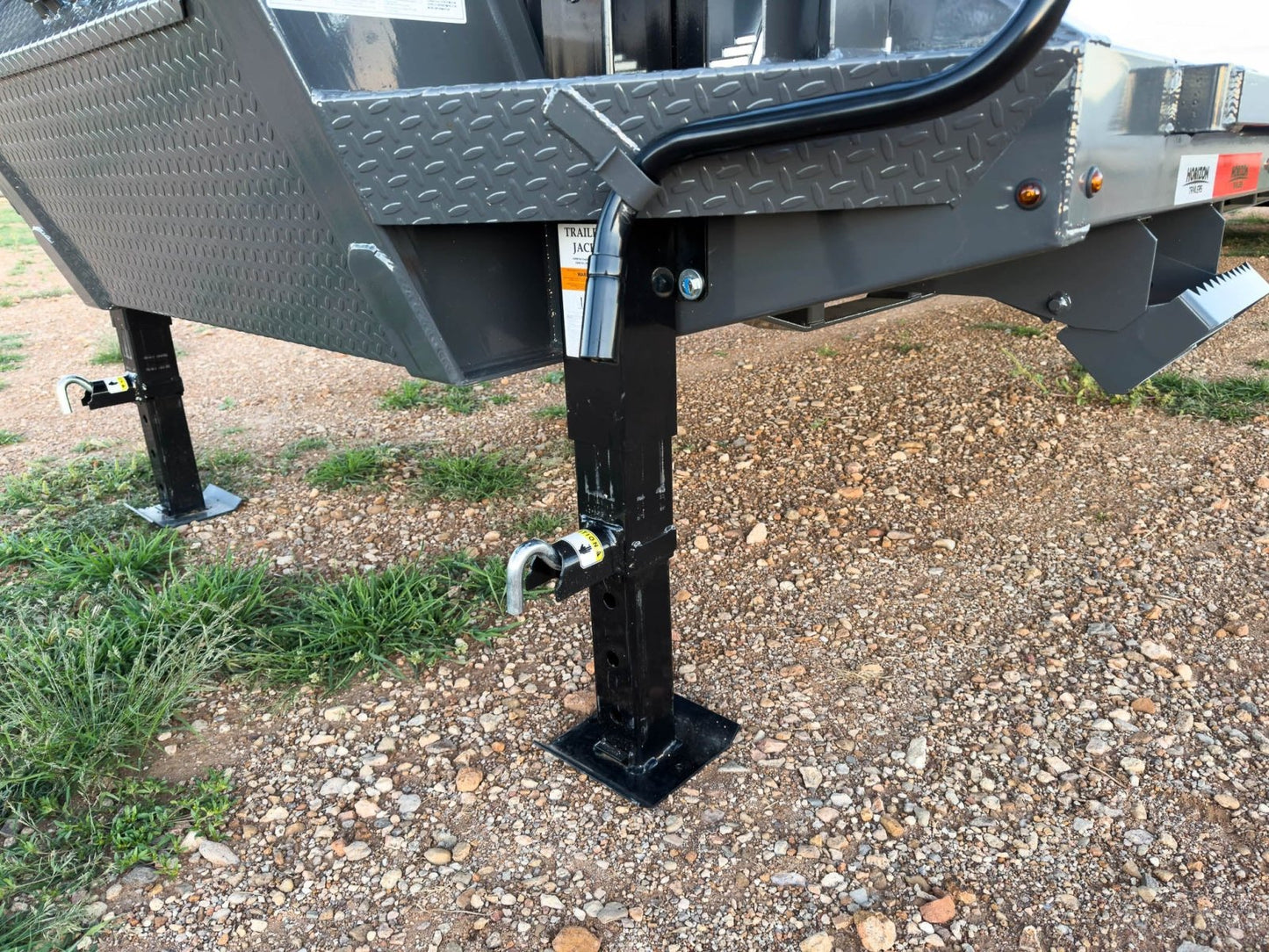 Horizon FHZ Gooseneck Flatbed - Stryker Dealership Group