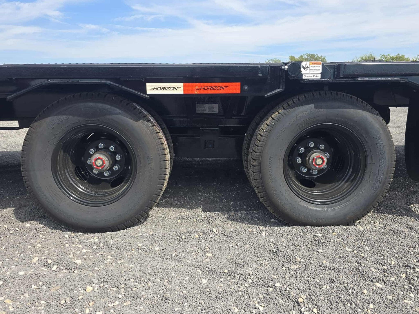 Horizon FYZ Dual Wheel Hydraulic Dovetail Trailer - Stryker Dealership Group