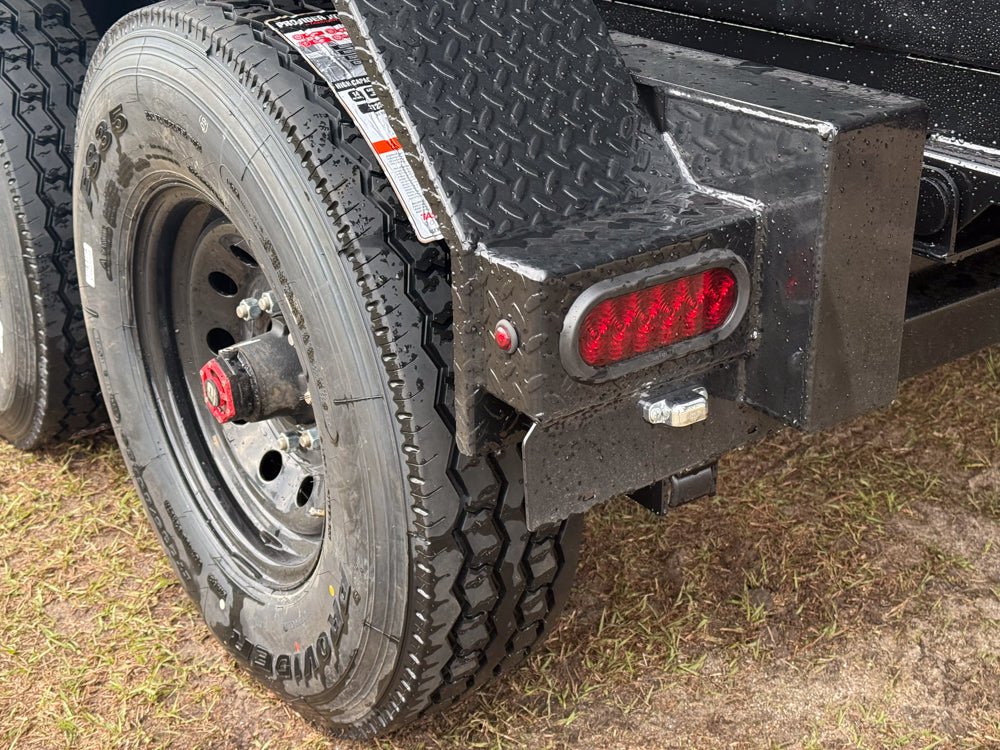 Stryker Gooseneck Roll Off Package - Stryker Dealership Group