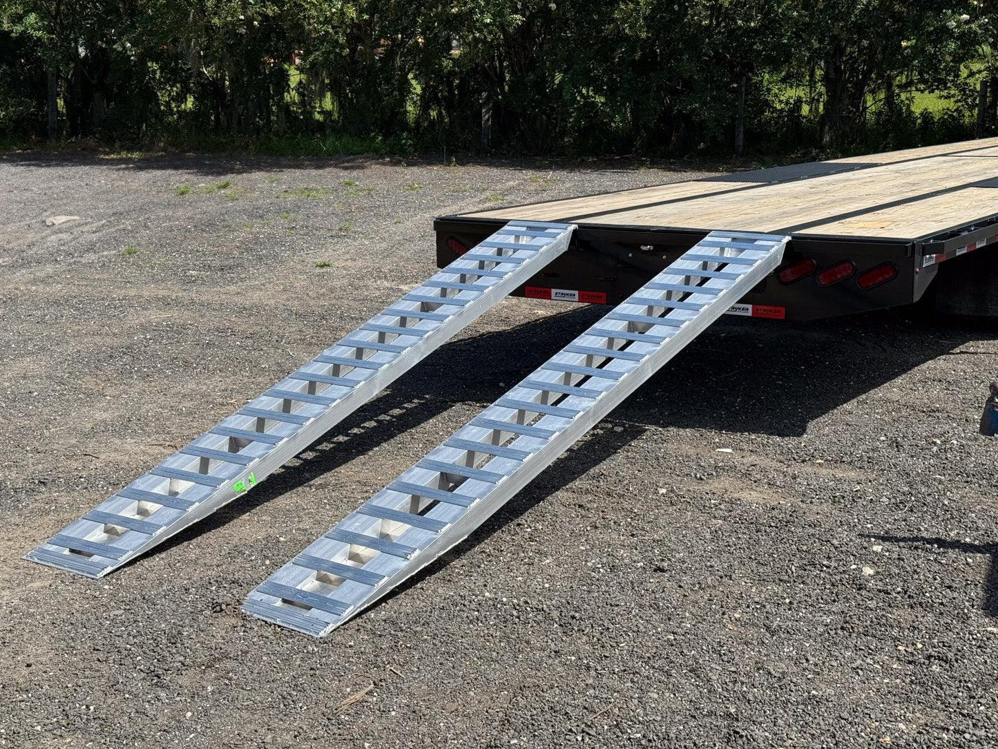 Stryker Hotshot Elite Non - CDL (2) 10k Axles 18ply tires De - Rated 12k GVWR - Stryker Dealership Group