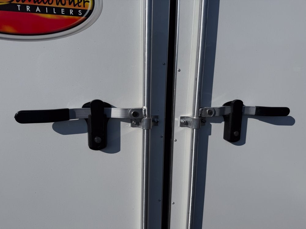 Sundowner 2 Horse Super Sport - White - Porch Lights - 2 Horse - Horse Trailers - TrailerSwap