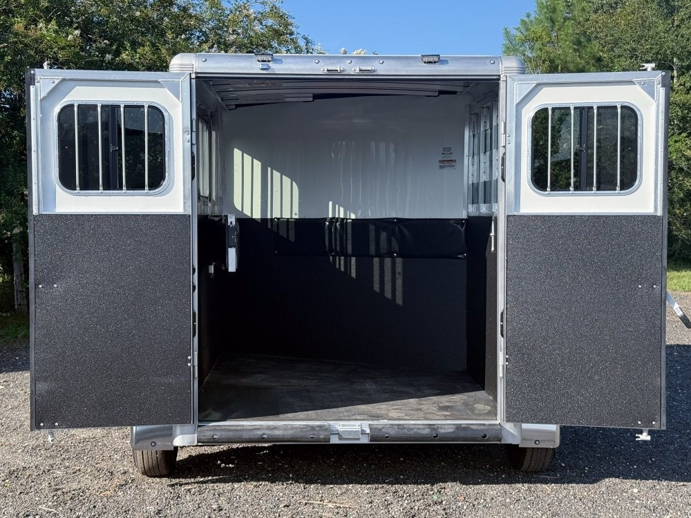 Sundowner 2 Horse Super Sport - White - Porch Lights - 2 Horse - Horse Trailers - TrailerSwap