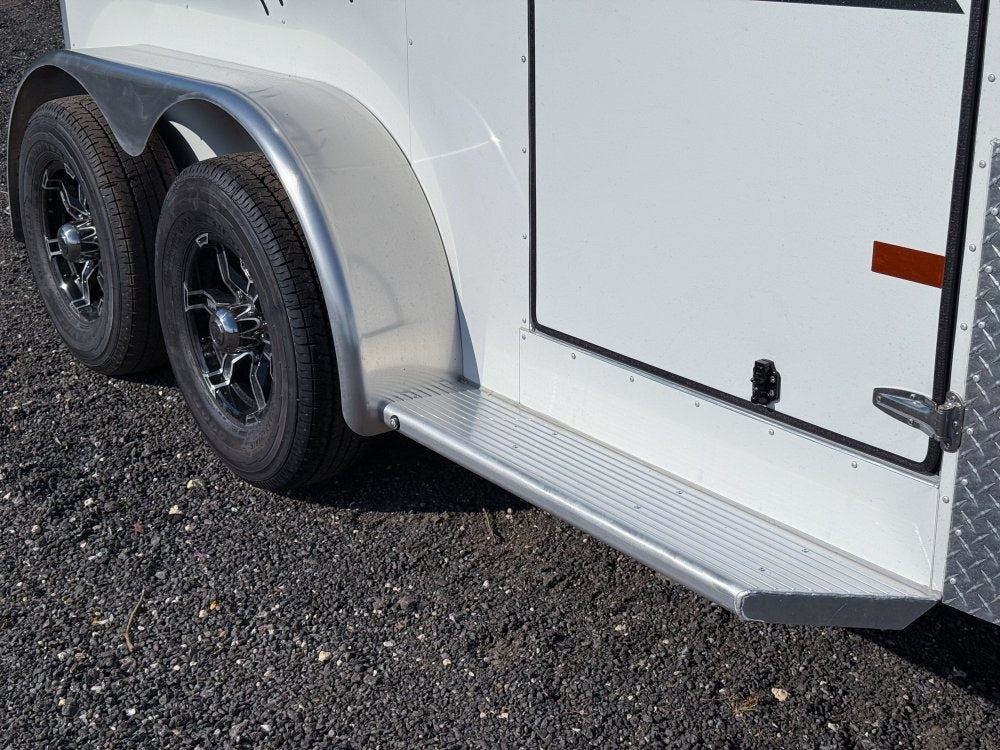 Sundowner 2 Horse Super Sport - White - Porch Lights - 2 Horse - Horse Trailers - TrailerSwap