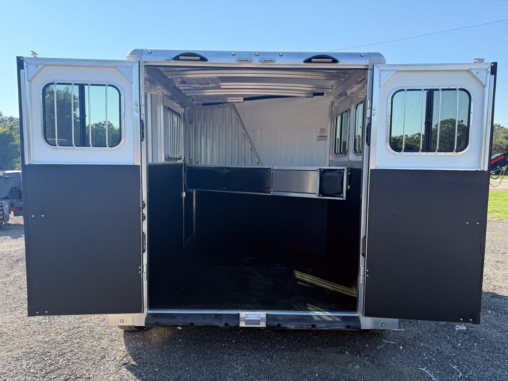 Sundowner 2 Horse Super Tack - White - Porch Lights - 2 Horse - Horse Trailers - TrailerSwap