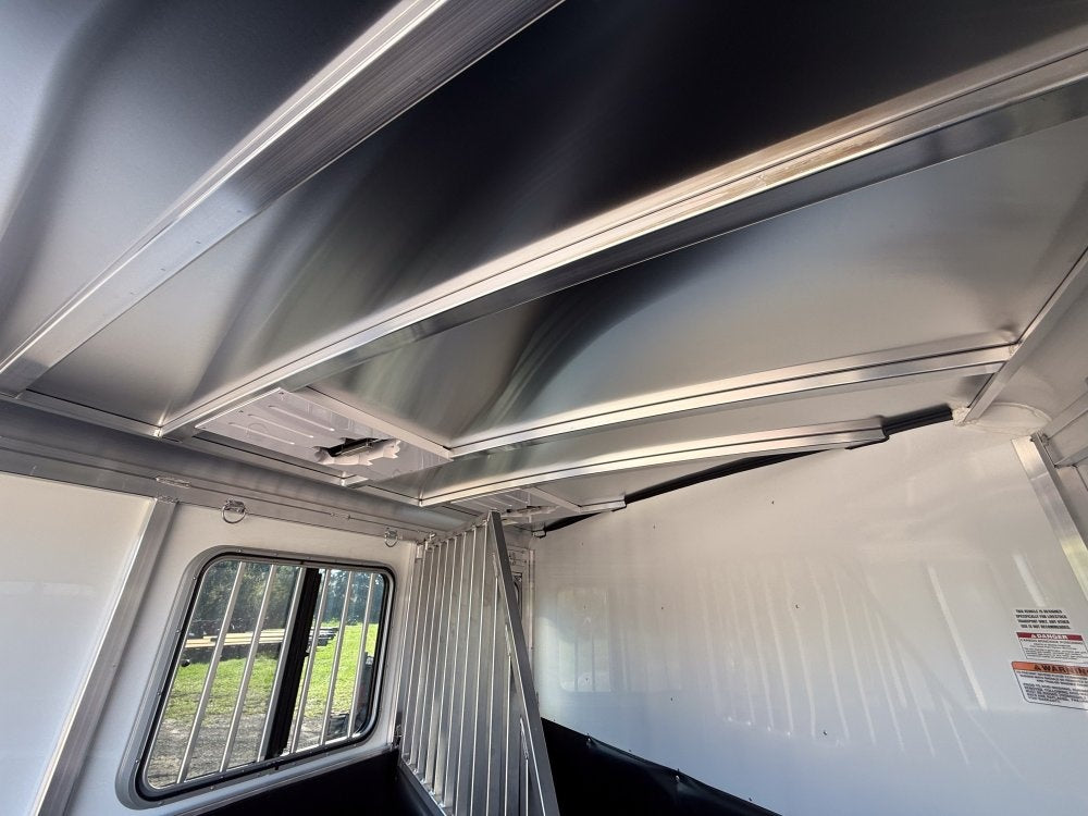 Sundowner 2 Horse Super Tack - White - Porch Lights - 2 Horse - Horse Trailers - TrailerSwap