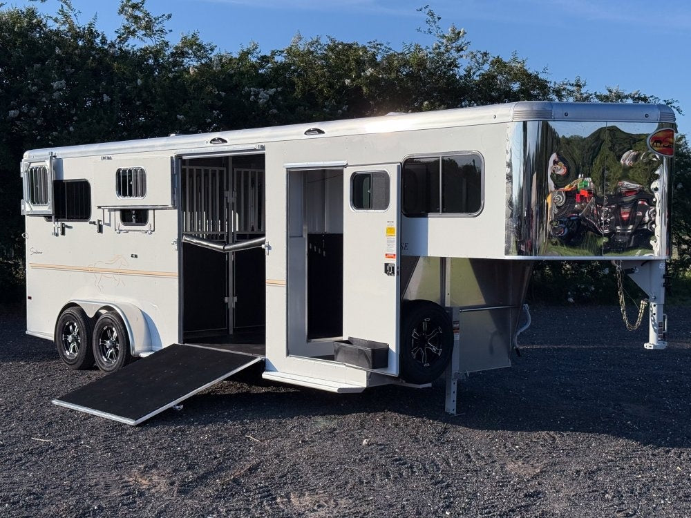 Sundowner Charter SE 2+1 Gooseneck Straight Load - White w/Stainless Nose (2) 5,200lb Axles - Side R - 2 Horse - Horse Trailers - TrailerSwap