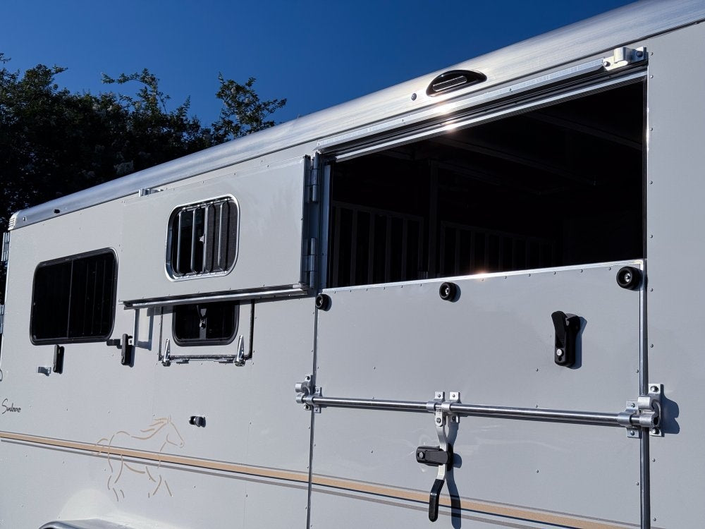 Sundowner Charter SE 2+1 Gooseneck Straight Load - White w/Stainless Nose (2) 5,200lb Axles - Side R - 2 Horse - Horse Trailers - TrailerSwap