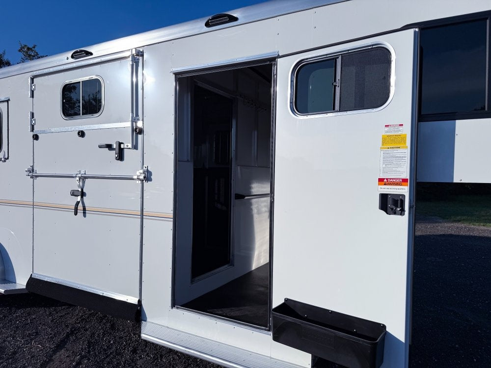 Sundowner Charter SE 2+1 Gooseneck Straight Load - White w/Stainless Nose (2) 5,200lb Axles - Side R - 2 Horse - Horse Trailers - TrailerSwap