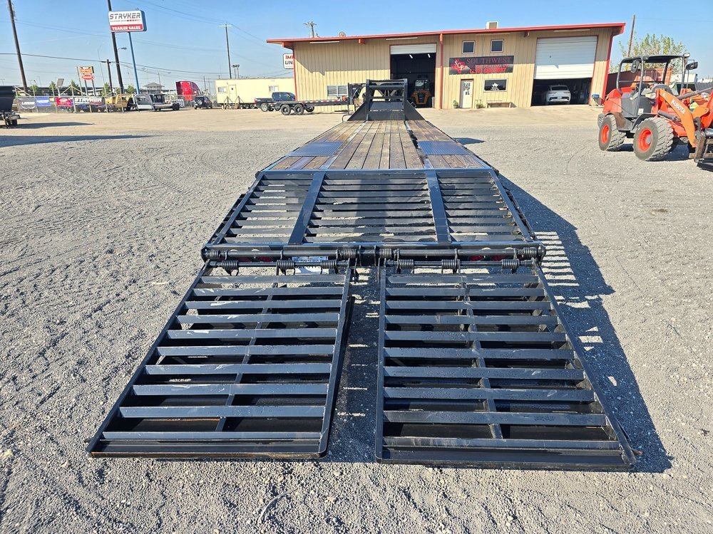 40' Stryker Gooseneck Dual Wheel Deckover Trailer Mega Ramps - (2) 10K Axles 2301