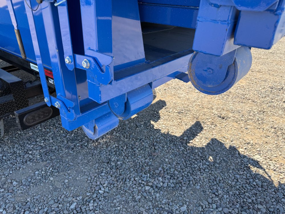 Horizon 16' RDZ GN Roll off Bundle (2) 7k Axles + 3 Bins w/ 4' Walls 13892