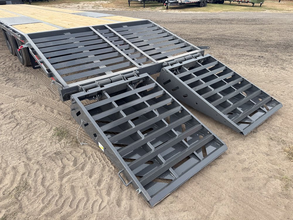 40' FHZ Gooseneck Deckover (2) 12K Axles Mega Ramps 25.9 GVWR 13079