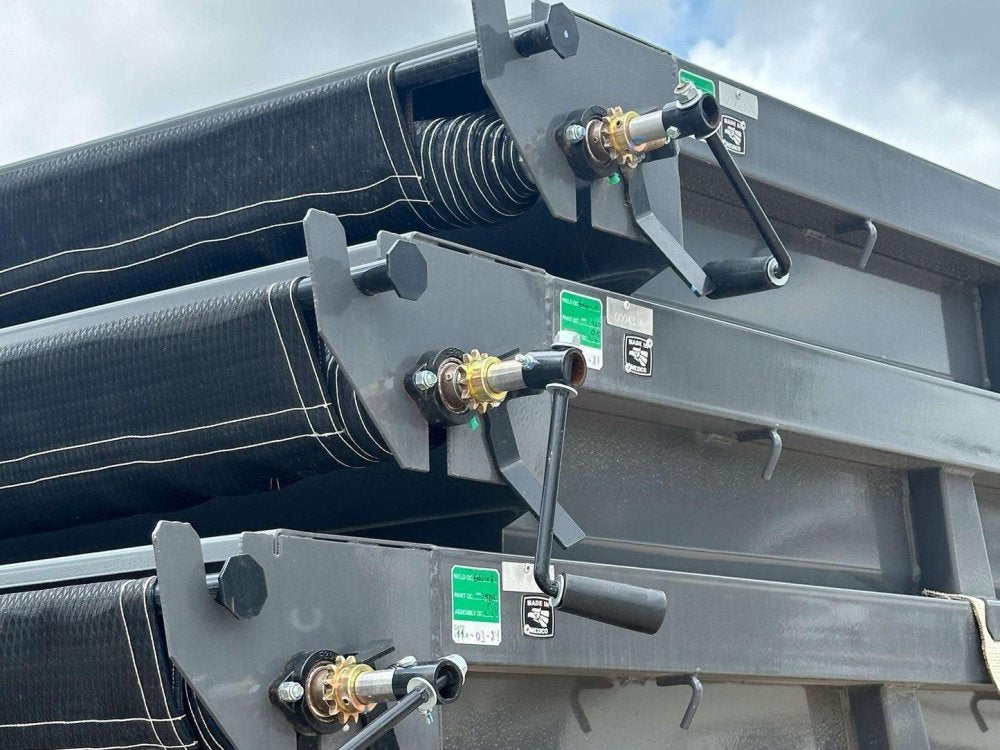 Horizon 16' HRD GN Roll off Bundle (2) 10k Axles + 3 Bins w/ 4' Walls 9523-A