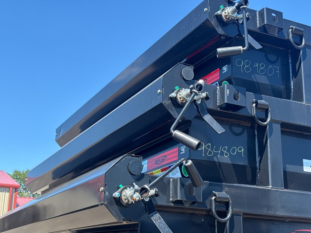 Dura Haul 16' GN Roll off Bundle (2) 8k Axles + 3 Bins w/ 4' Walls 0974-A