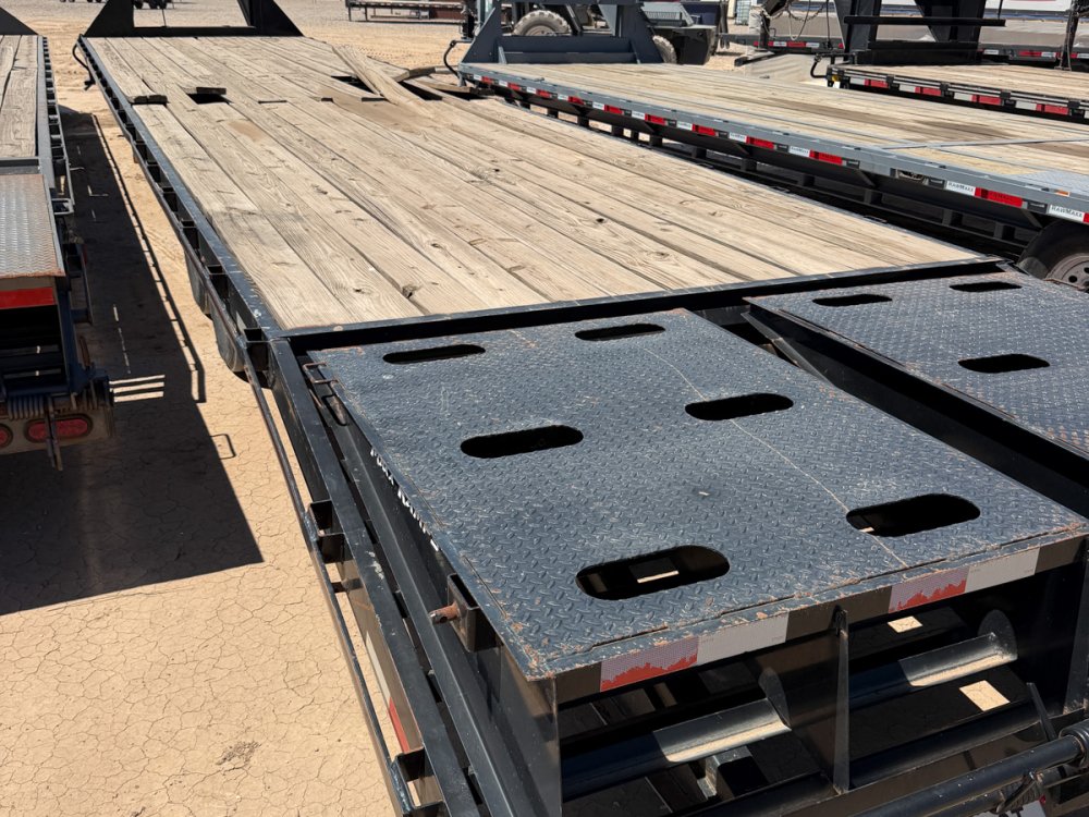 40' x 8.5' Trail Maxx Deckover Trailers 409