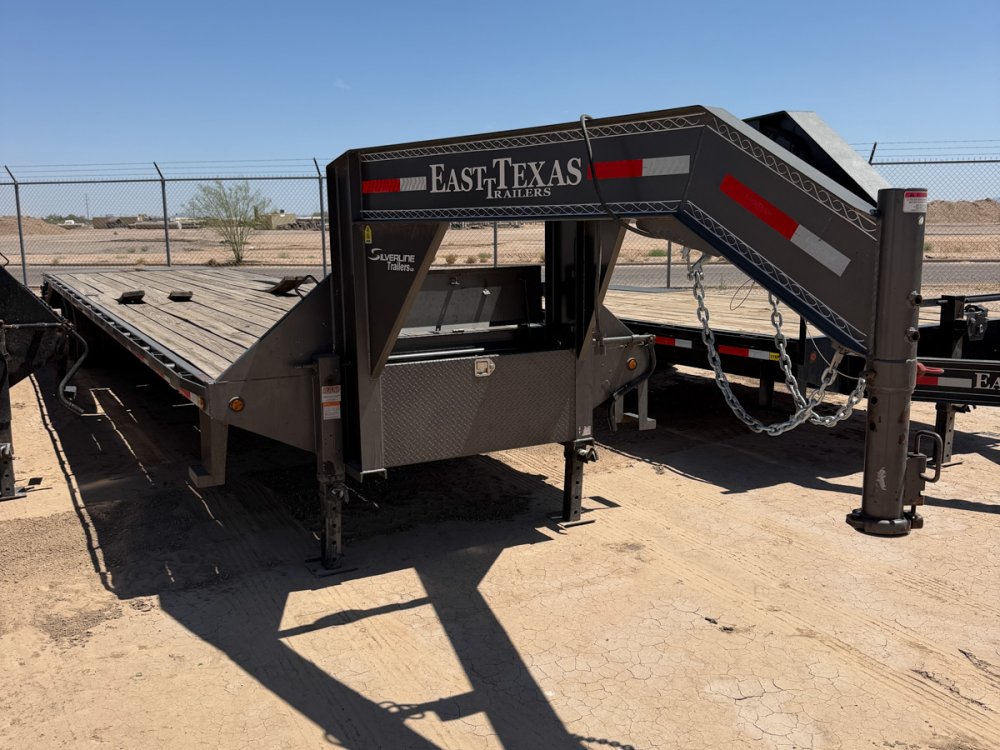 40' x 8.5' East Texas Deckover Trailers 36588