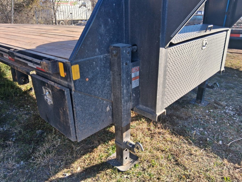 40' x 102" Trail Maxx Deckover Trailers 10