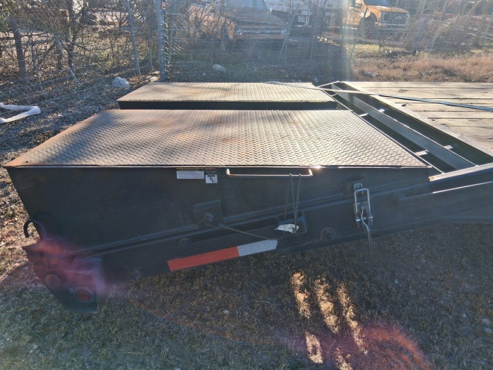 40' x 102" East Texas Trailers Deckover Trailers 43597