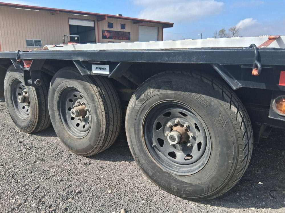 40' x 102" Ascend Deckover Trailers 687