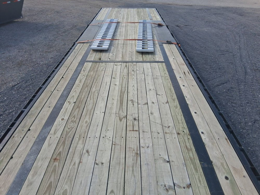 40' x 102" Ascend Deckover Trailers 687