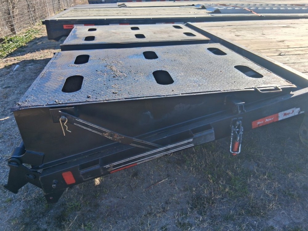 40' x 102" Trail Maxx Deckover Trailers 442