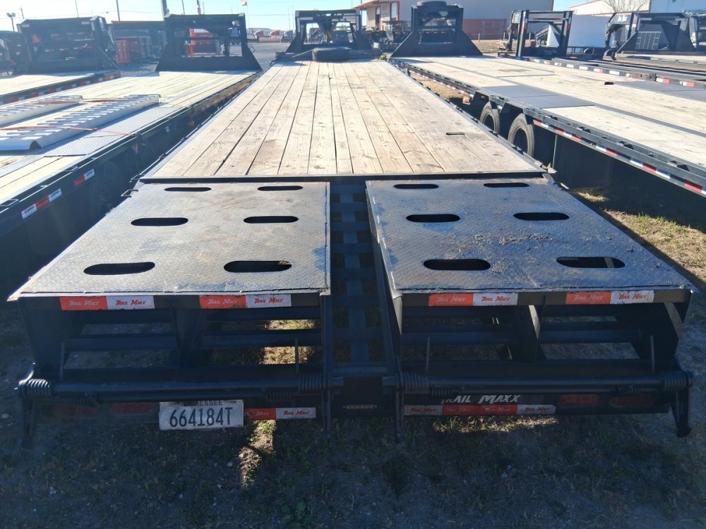 40' x 102" Trail Maxx Deckover Trailers 442
