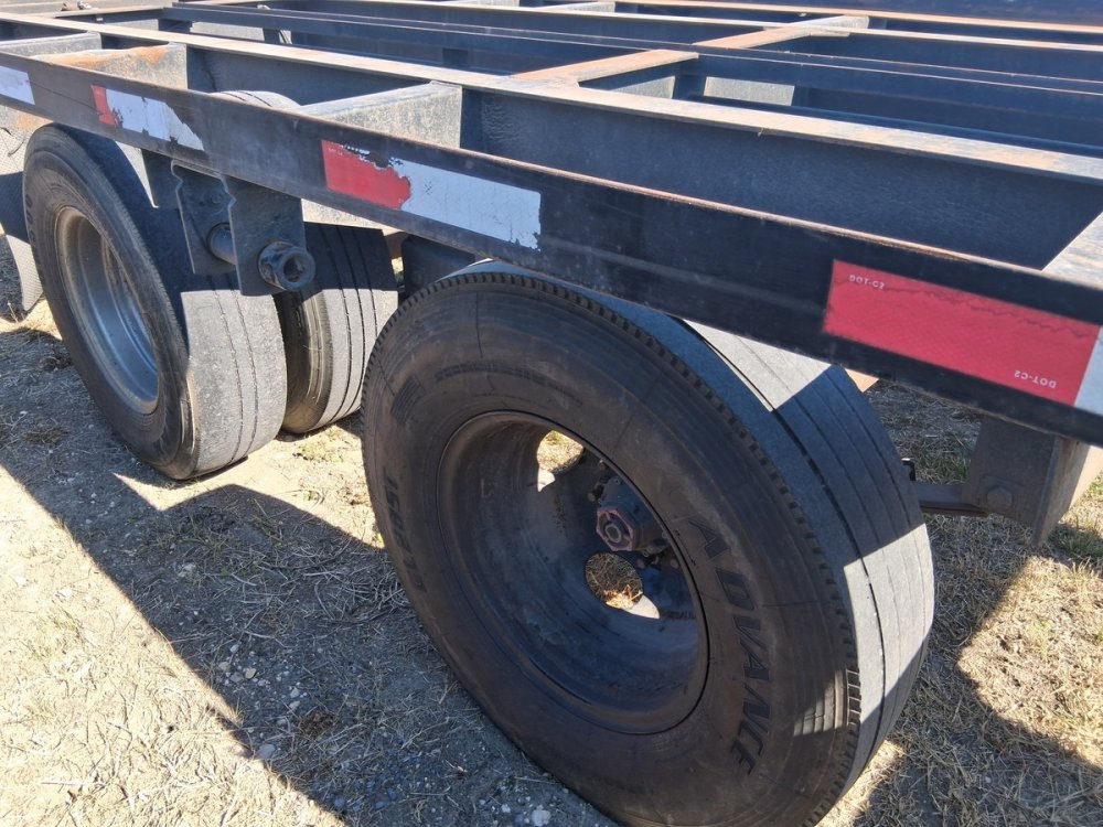 40' x 102" Manufacturer Deckover Trailers 666414