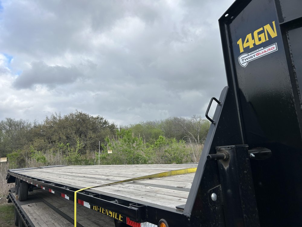40' x 102" Big Tex Deckover Trailers 418070