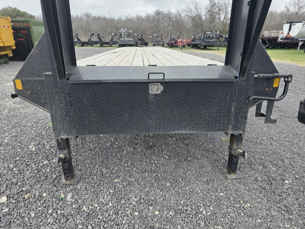 40" x 102" Trail Maxx Deckover Trailers 578