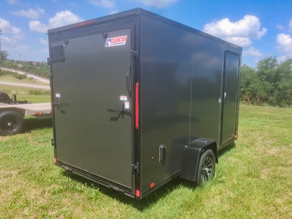 6 x 12 Outback DLX Flat Top V Nose (1) - 3500 lb Axle 140281