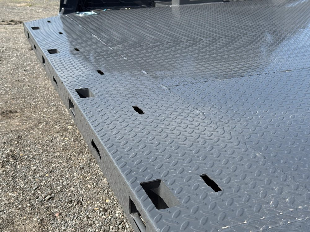 20' Horizon CHZ Equipment Trailer Drive Over Fenders - (2) 5.2K Axles 16046