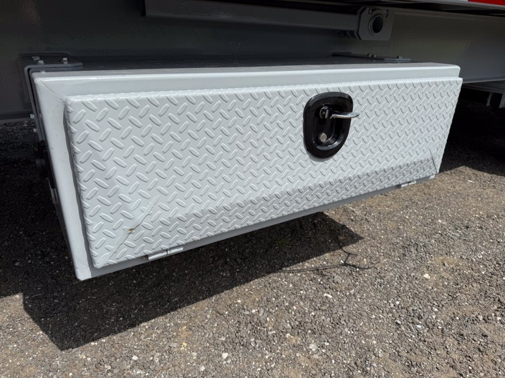 28' Horizon FTS Bumper Pull Hydraulic Deckover Tilt Trailer - (2) 10K Axles 014216