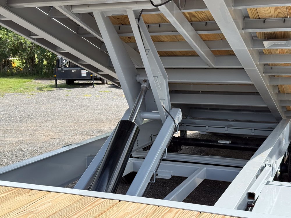 28' Horizon FTS Bumper Pull Hydraulic Deckover Tilt Trailer - (2) 10K Axles 014216