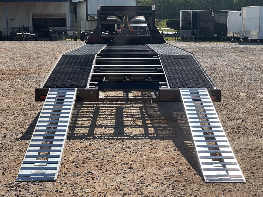 40' Stryker Gooseneck Mesh Deck Multi Car Hauler - (2) 8k Axles - 12k GVWR Derated 004598