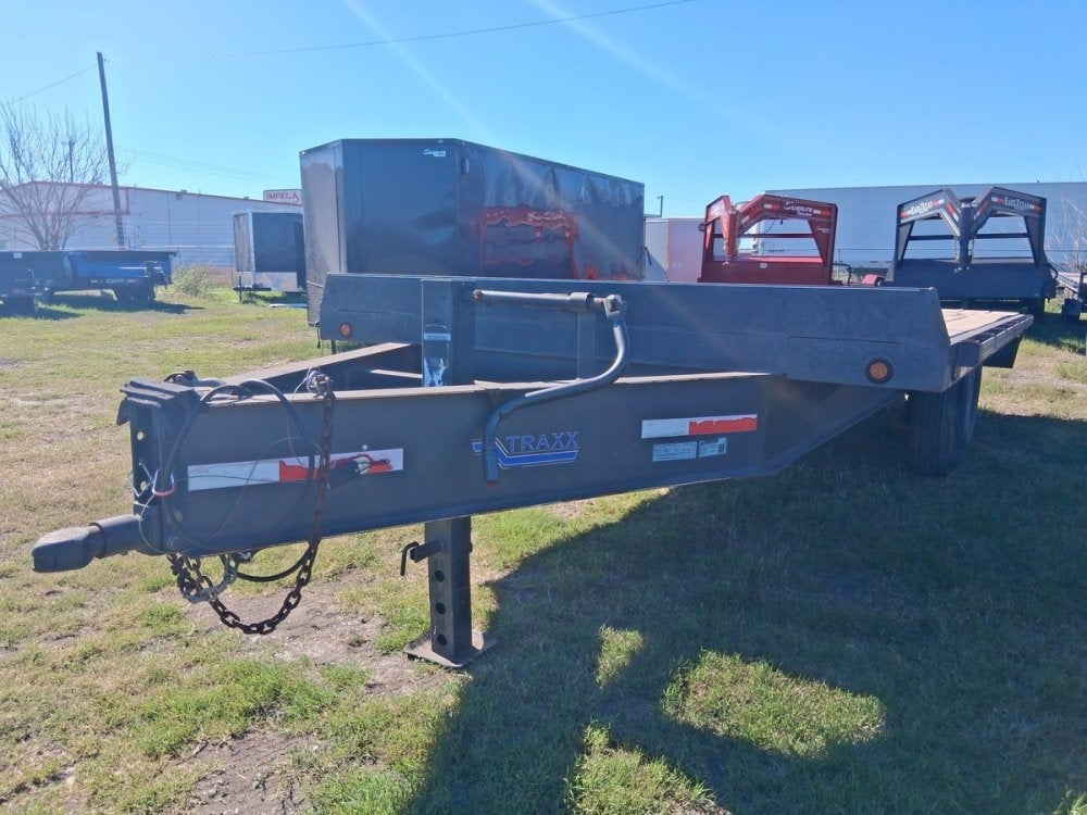 16' x 7" Repo Equipment Trailers - Low Profile Equipment Trailers - TrailerSwap
