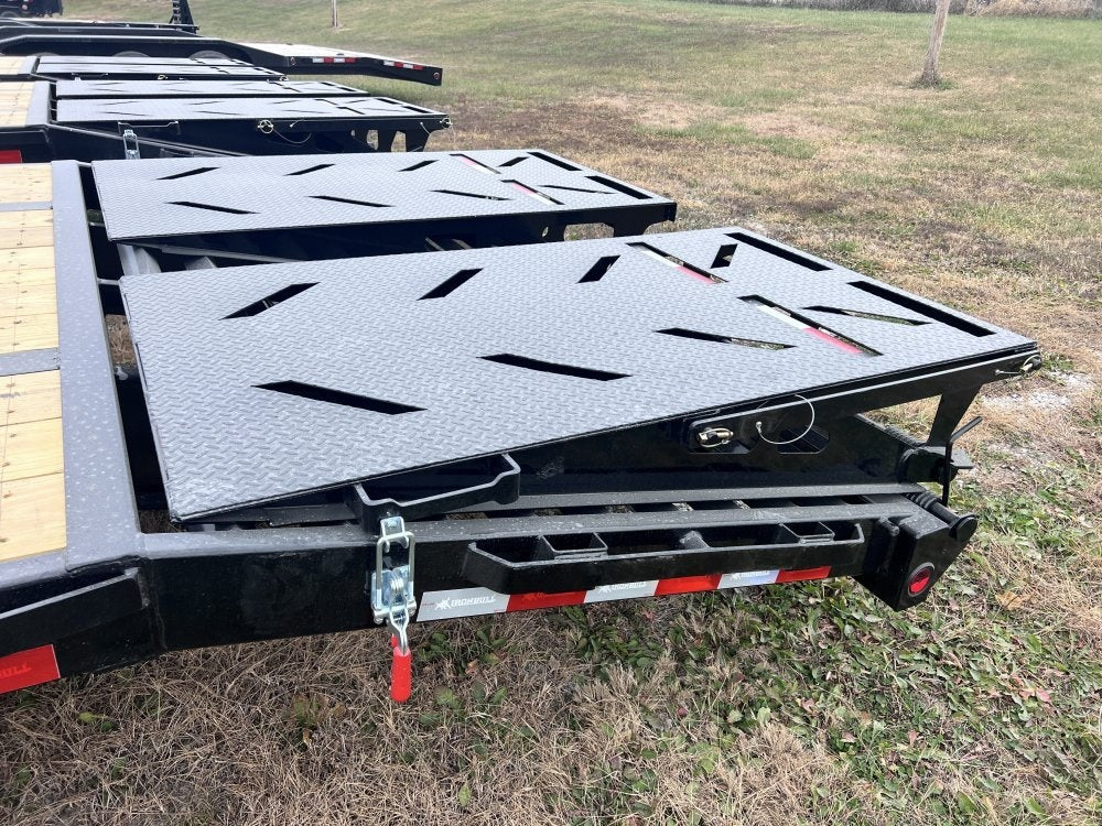 32' Iron Bull FLG Gooseneck Deckover Trailer Mega Ramps - (2) 10,000 lb Axles 912394